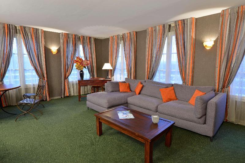 Alfred Hotels Compiegne Exterior photo