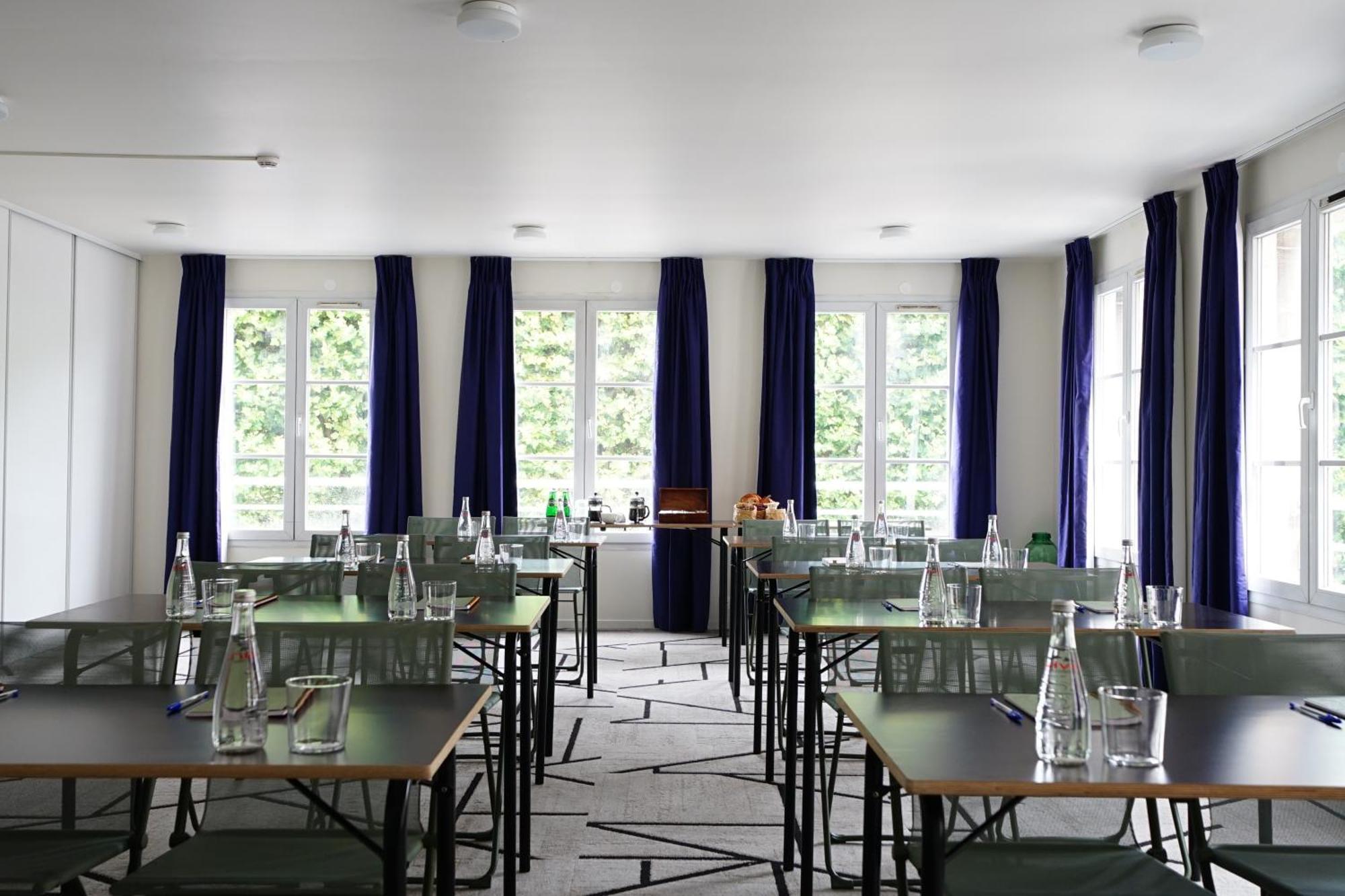 Alfred Hotels Compiegne Exterior photo
